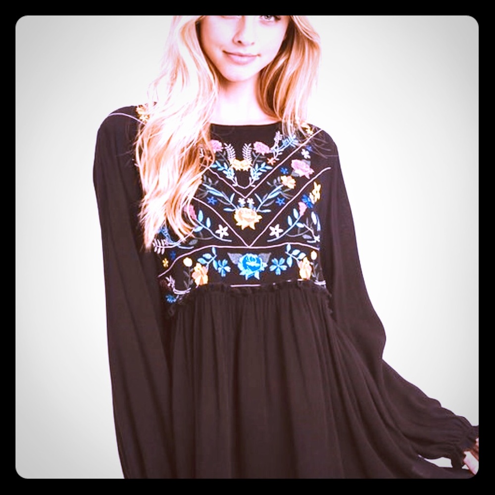 Embroidery shirt with babydoll waist